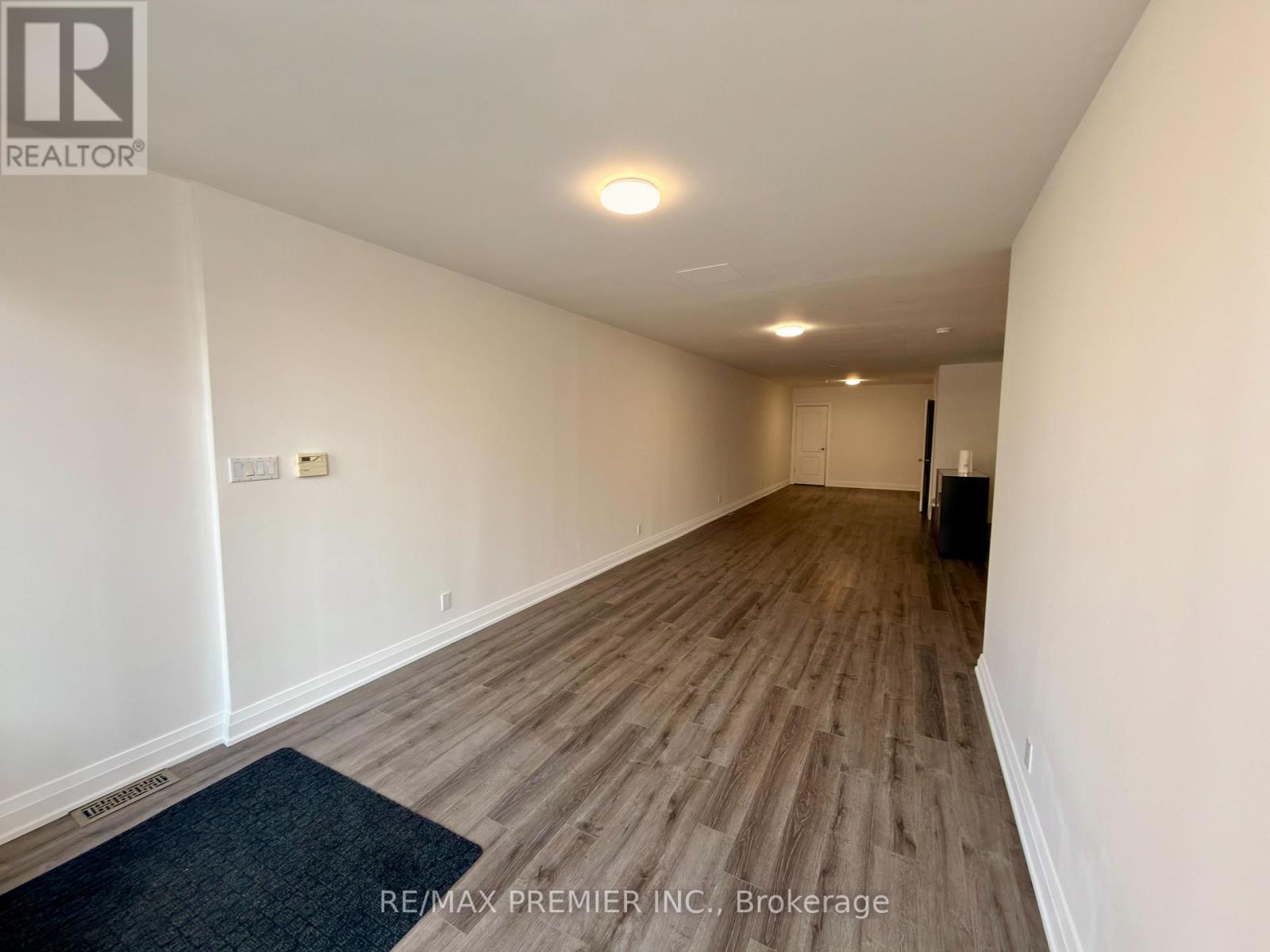 Main Floor - 459 Rocesvalles Avenue, Toronto, Ontario  M6R 2N4 - Photo 7 - W12811174