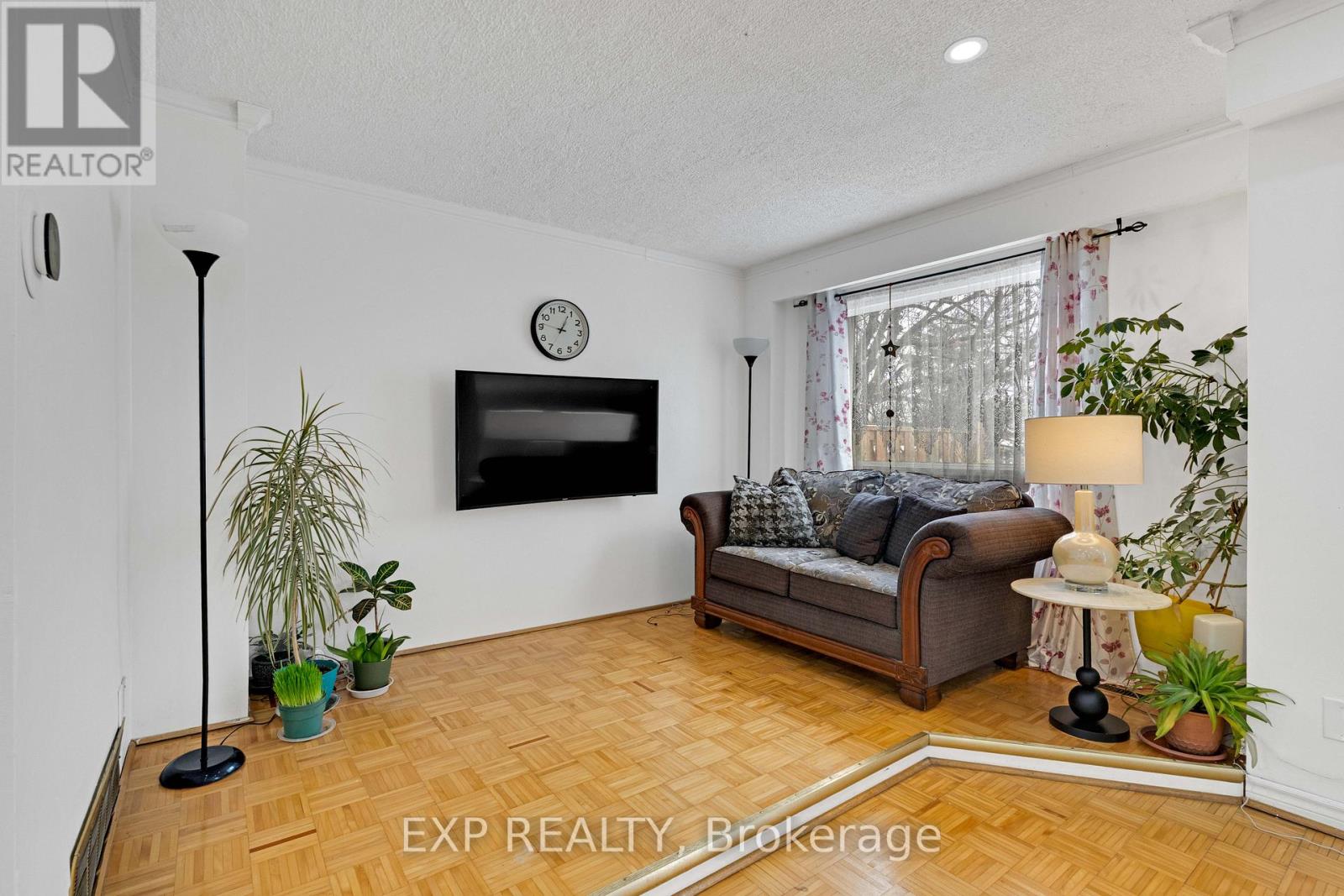 4 - 1180 Mississauga Valley Boulevard, Mississauga, Ontario  L5A 3M9 - Photo 5 - W12811372