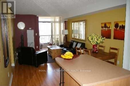 1926 - 3888 Duke Of York Boulevard, Mississauga, Ontario  L5B 4P5 - Photo 9 - W12811382