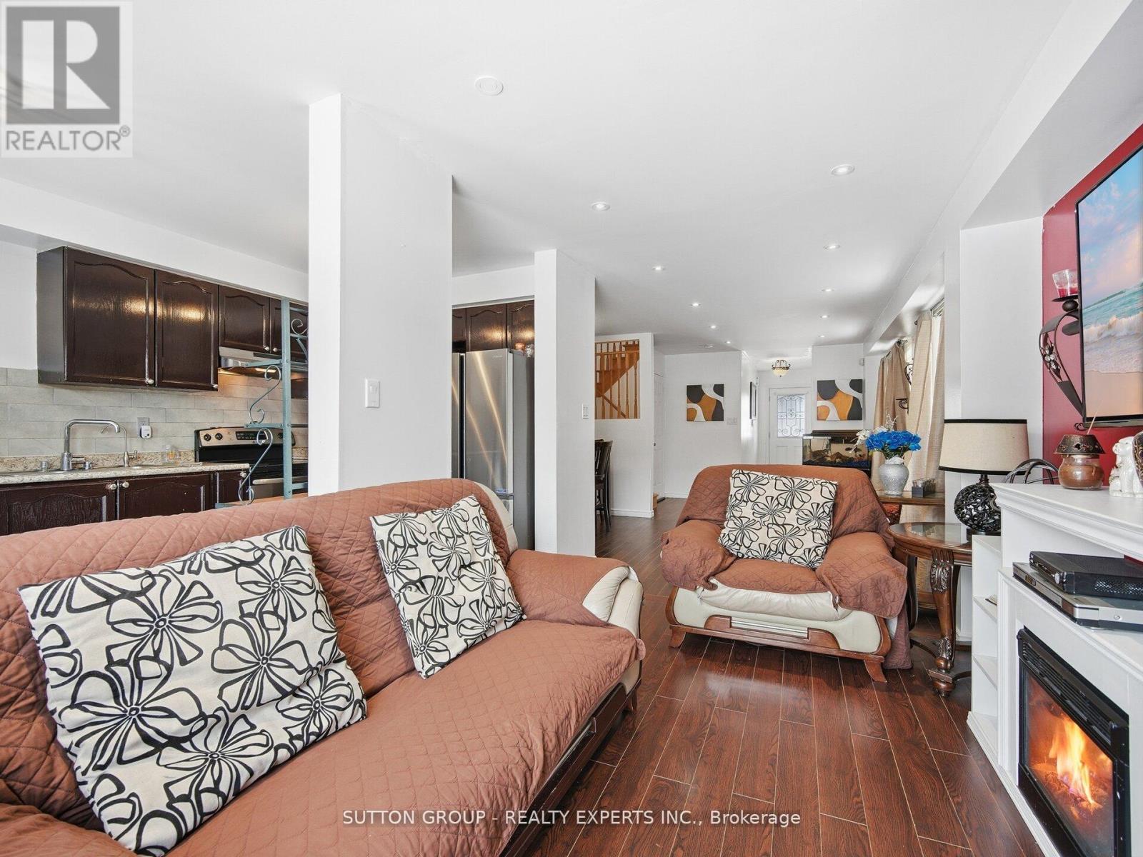 45 Ridgefield Court, Brampton, Ontario  L6P 1B4 - Photo 18 - W12811422