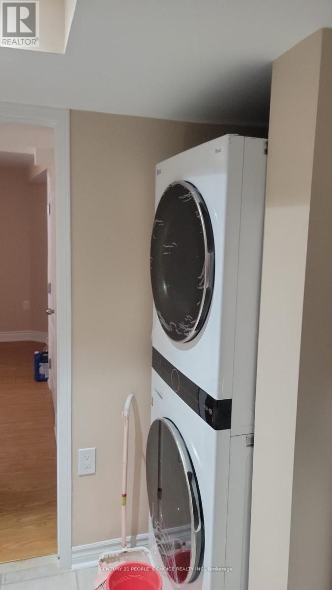 Bsmt - 5545 Northrise Road, Mississauga, Ontario  L5M 6E2 - Photo 8 - W12811444