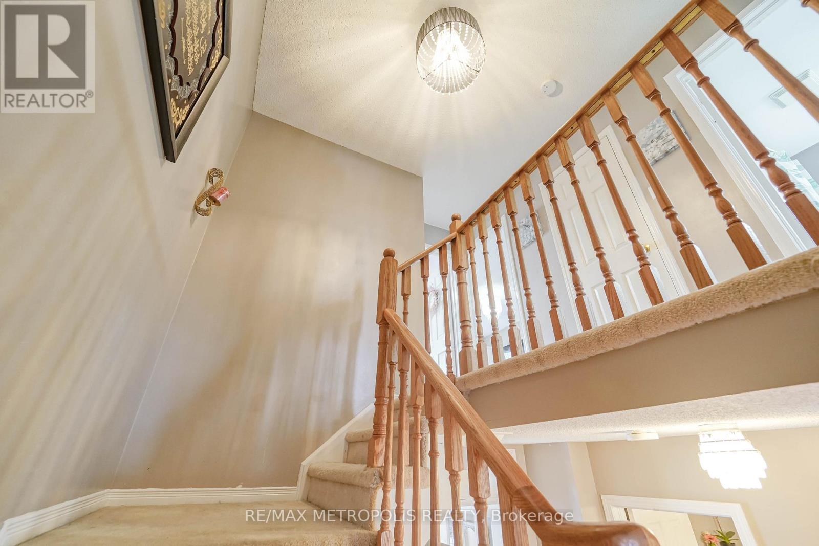 30 Todmorden Drive, Brampton, Ontario  L7A 1M6 - Photo 25 - W12811538