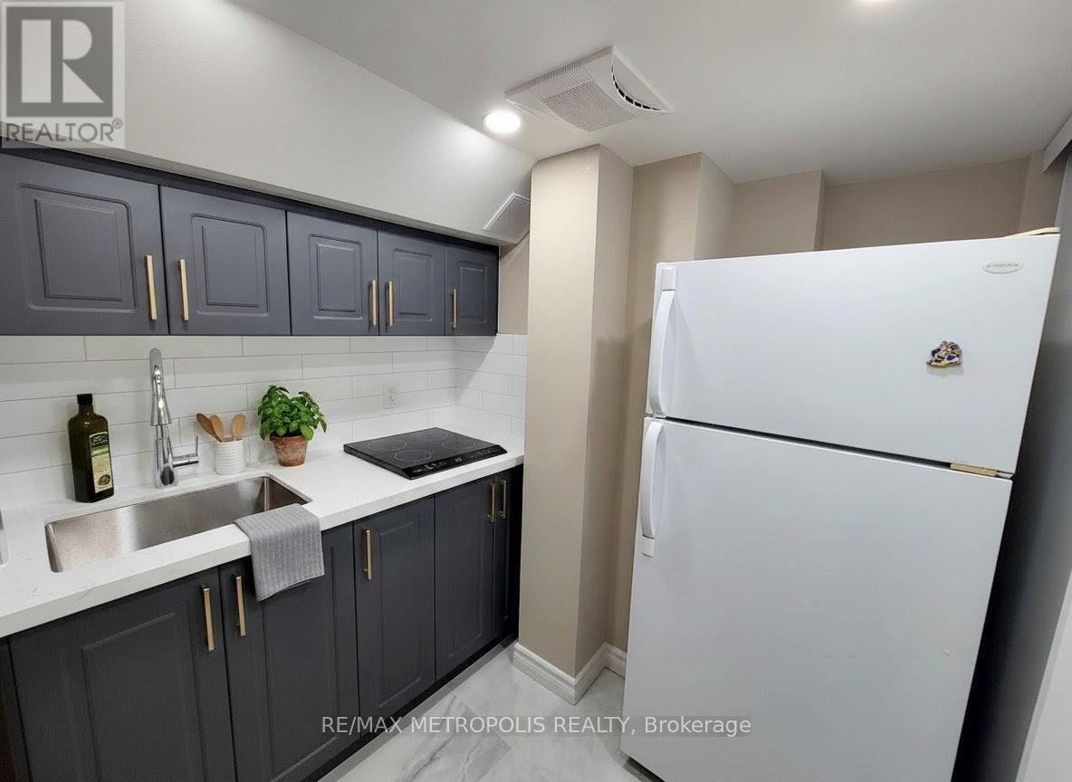 30 Todmorden Drive, Brampton, Ontario  L7A 1M6 - Photo 38 - W12811538