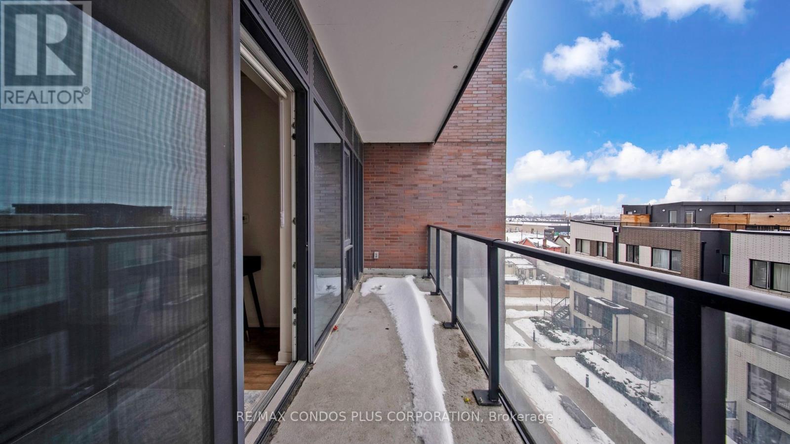 402 - 1808 St Clair Avenue W, Toronto, Ontario  M6N 0C1 - Photo 25 - W12811564