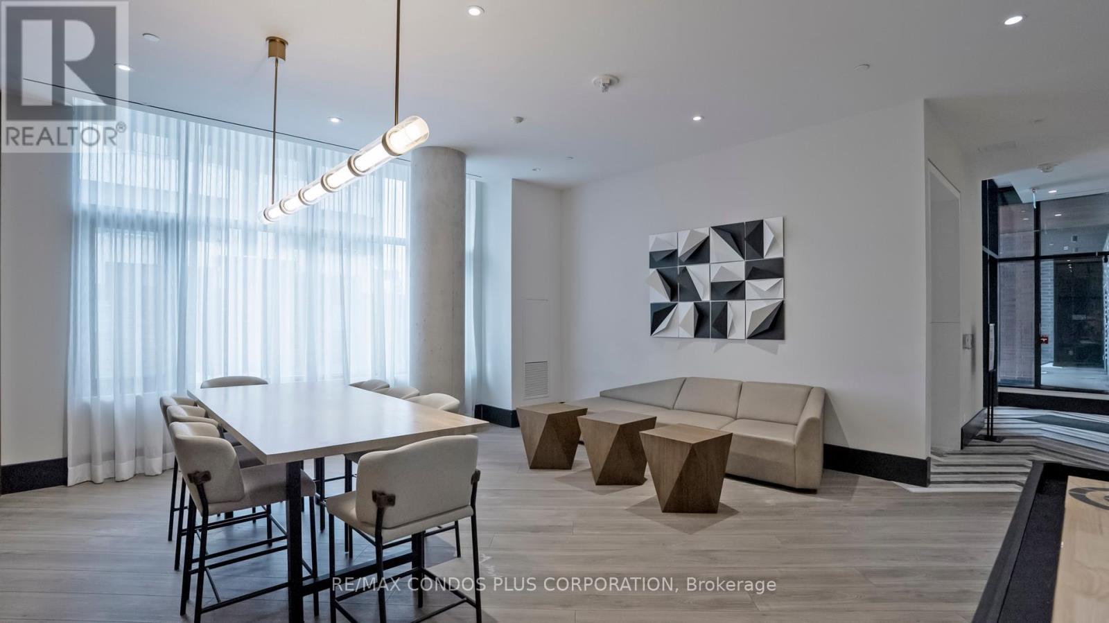 402 - 1808 St Clair Avenue W, Toronto, Ontario  M6N 0C1 - Photo 30 - W12811564