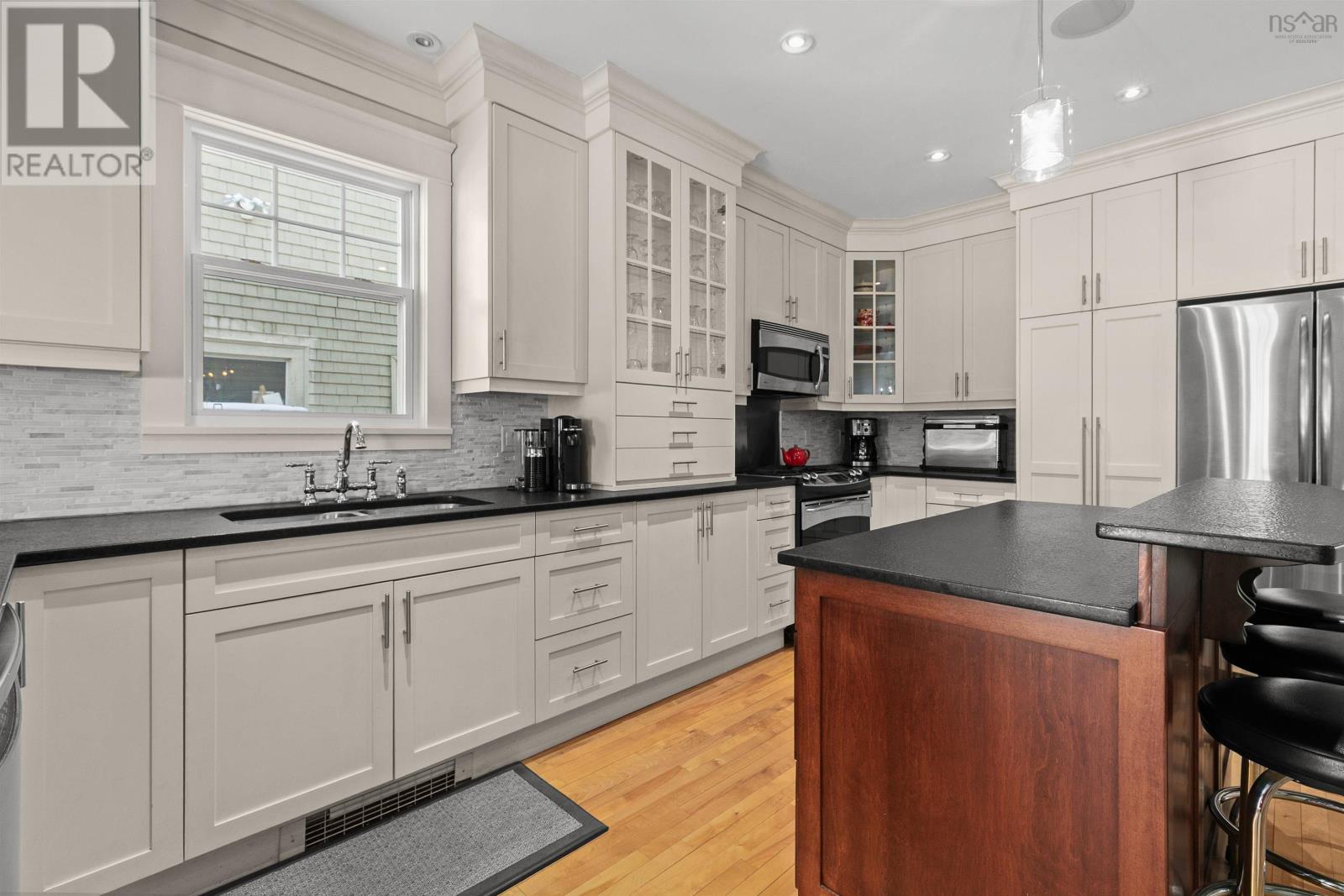 1588 Chestnut Street, Halifax, Nova Scotia  B3H 3T2 - Photo 7 - 202603226