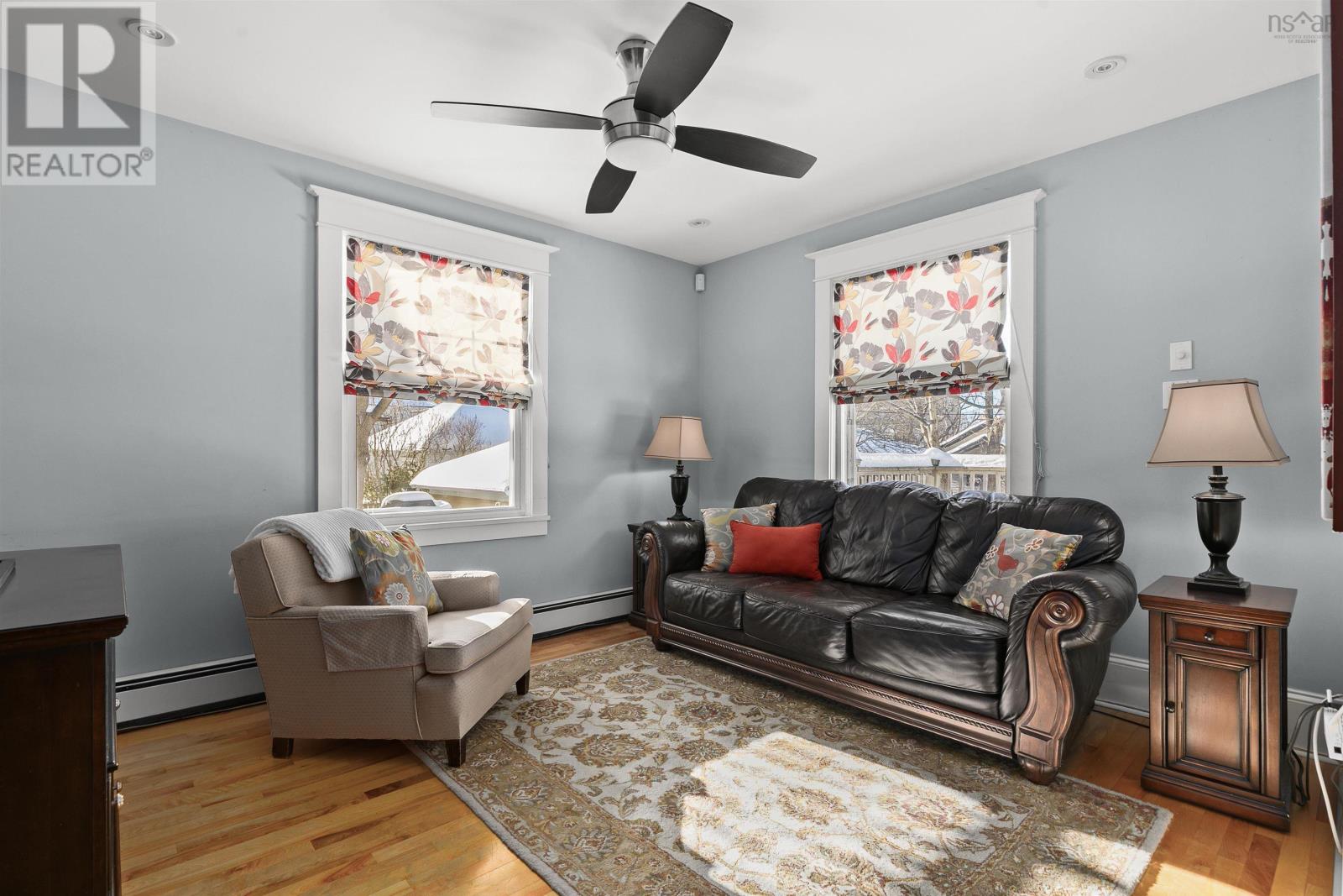 1588 Chestnut Street, Halifax, Nova Scotia  B3H 3T2 - Photo 9 - 202603226