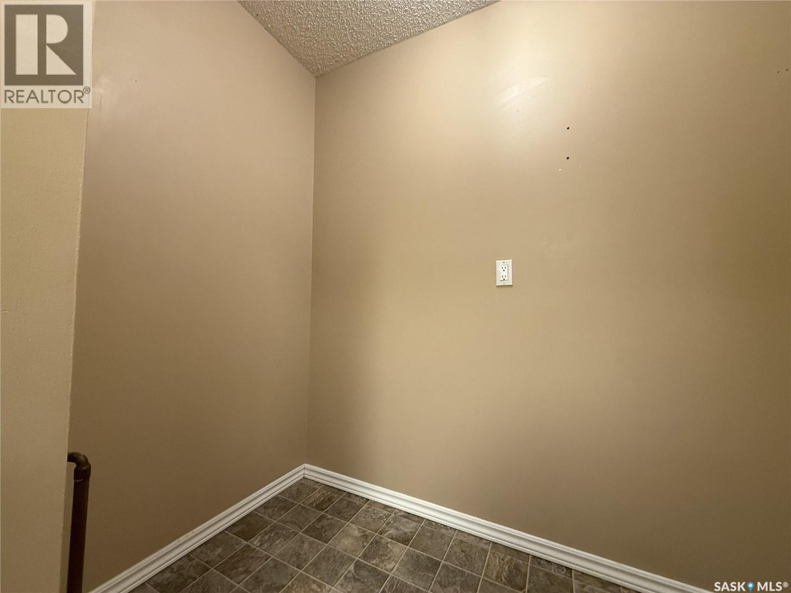 B 64 Nollet Avenue, Regina, Saskatchewan  S4T 7P9 - Photo 11 - SK029010