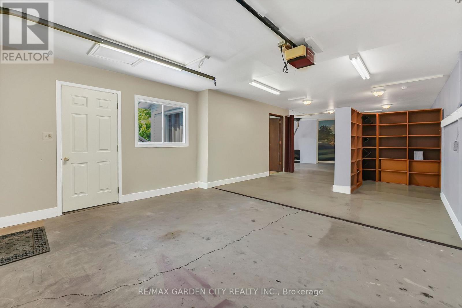 110 Livingston Avenue, Grimsby, Ontario  L3M 1L6 - Photo 21 - X12811312