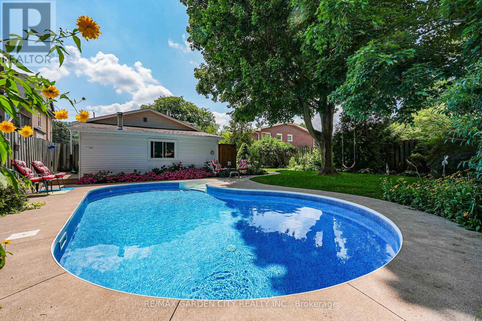 110 Livingston Avenue, Grimsby, Ontario  L3M 1L6 - Photo 33 - X12811312