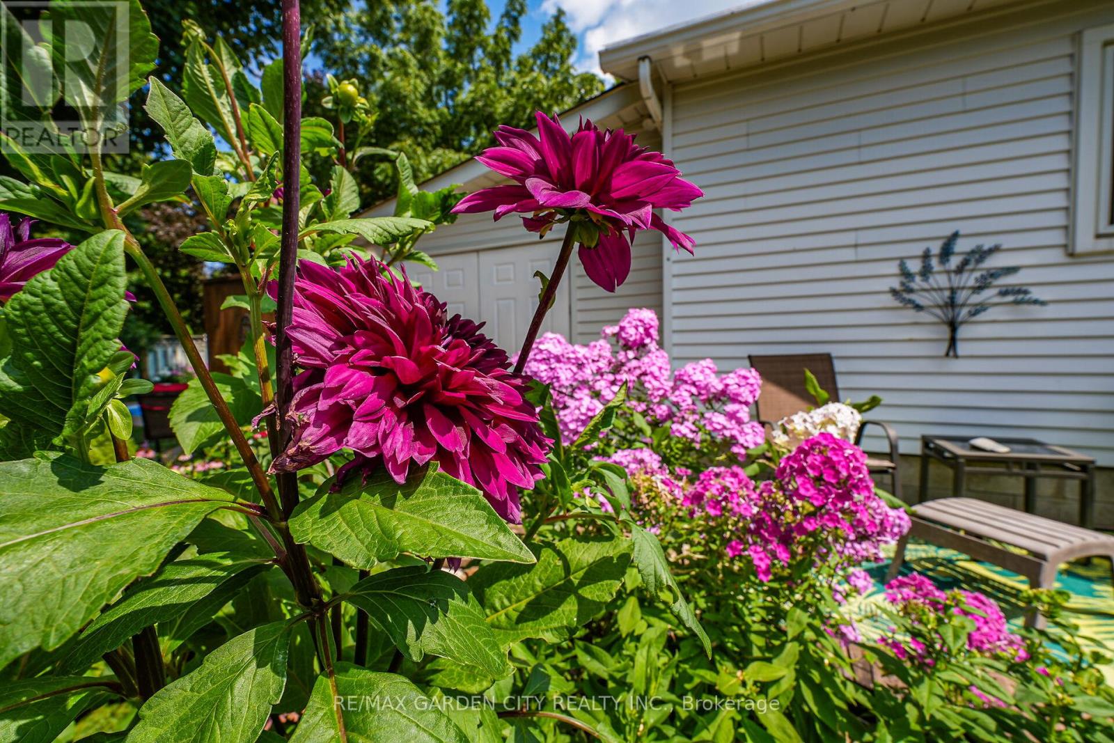 110 Livingston Avenue, Grimsby, Ontario  L3M 1L6 - Photo 35 - X12811312