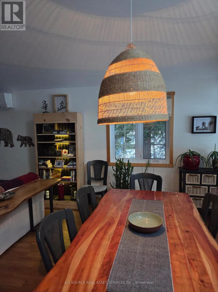 48 Head Street, Northern Bruce Peninsula, Ontario  N0H 2R0 - Photo 6 - X12811476