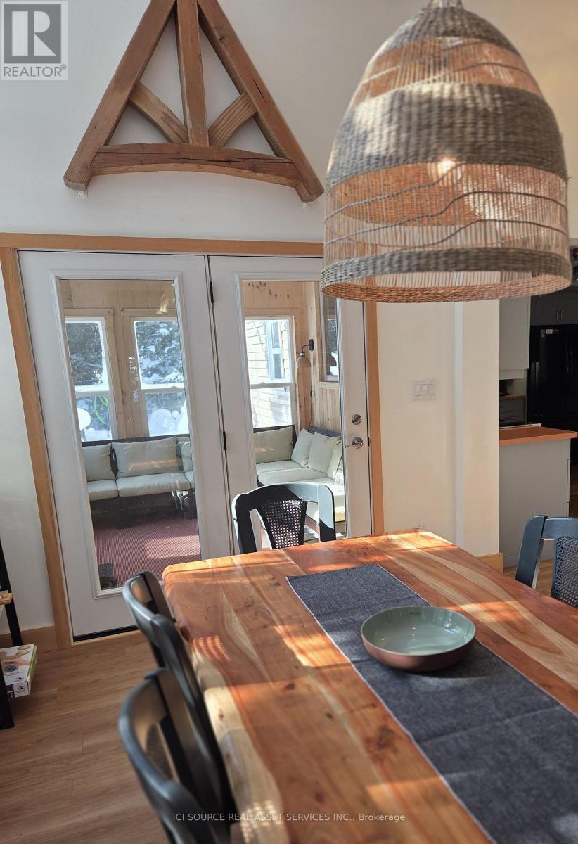 48 Head Street, Northern Bruce Peninsula, Ontario  N0H 2R0 - Photo 7 - X12811476