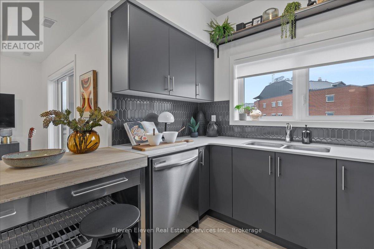 18 - 42 Lowes Road, Guelph, Ontario  N1G 0H2 - Photo 5 - X12811492