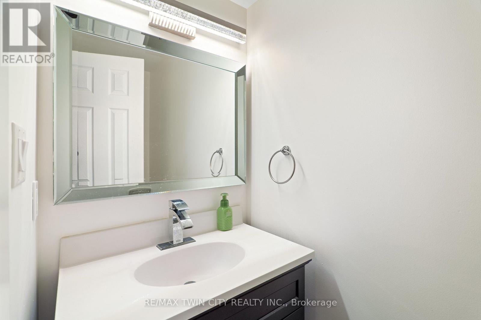 107 Norwich Road, Woolwich, Ontario  N0B 1M0 - Photo 40 - X12811586