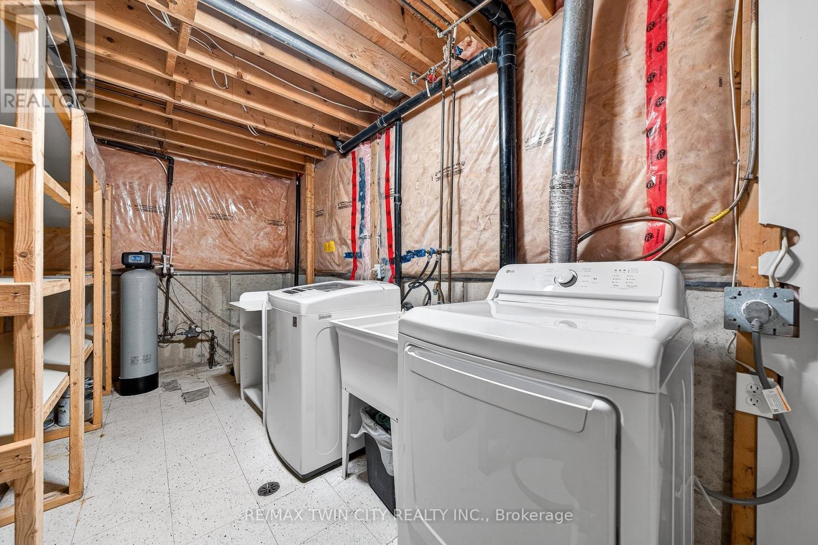 763 Angler Way, Waterloo, Ontario  N2K 4L7 - Photo 39 - X12811600