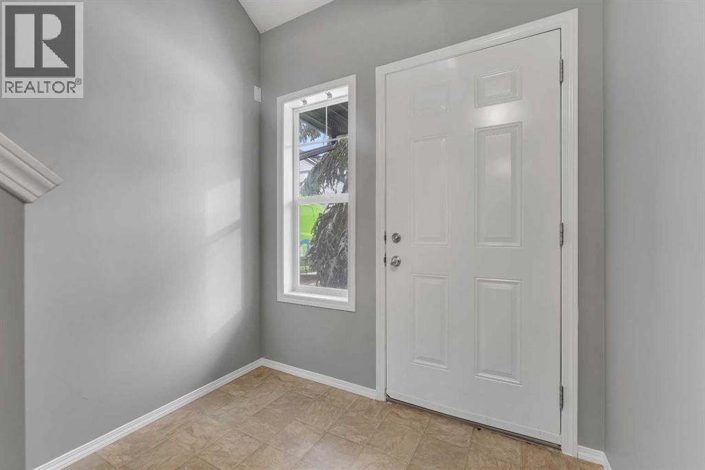 68 Panatella Villas Nw, Calgary, Alberta  T3K 0G6 - Photo 2 - A2286938