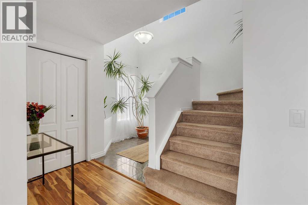 164 Tuscany Ravine Terrace Nw, Calgary, Alberta  T3L 2S7 - Photo 5 - A2286950