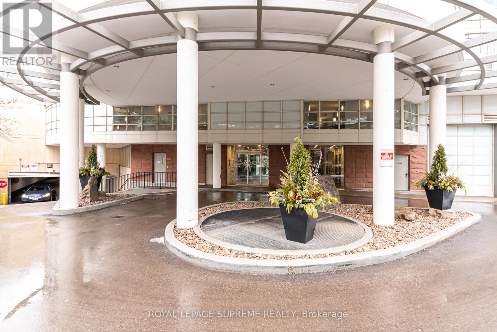 512 - 550 Queens Quay W, Toronto, Ontario  M5V 3M8 - Photo 2 - C12800370