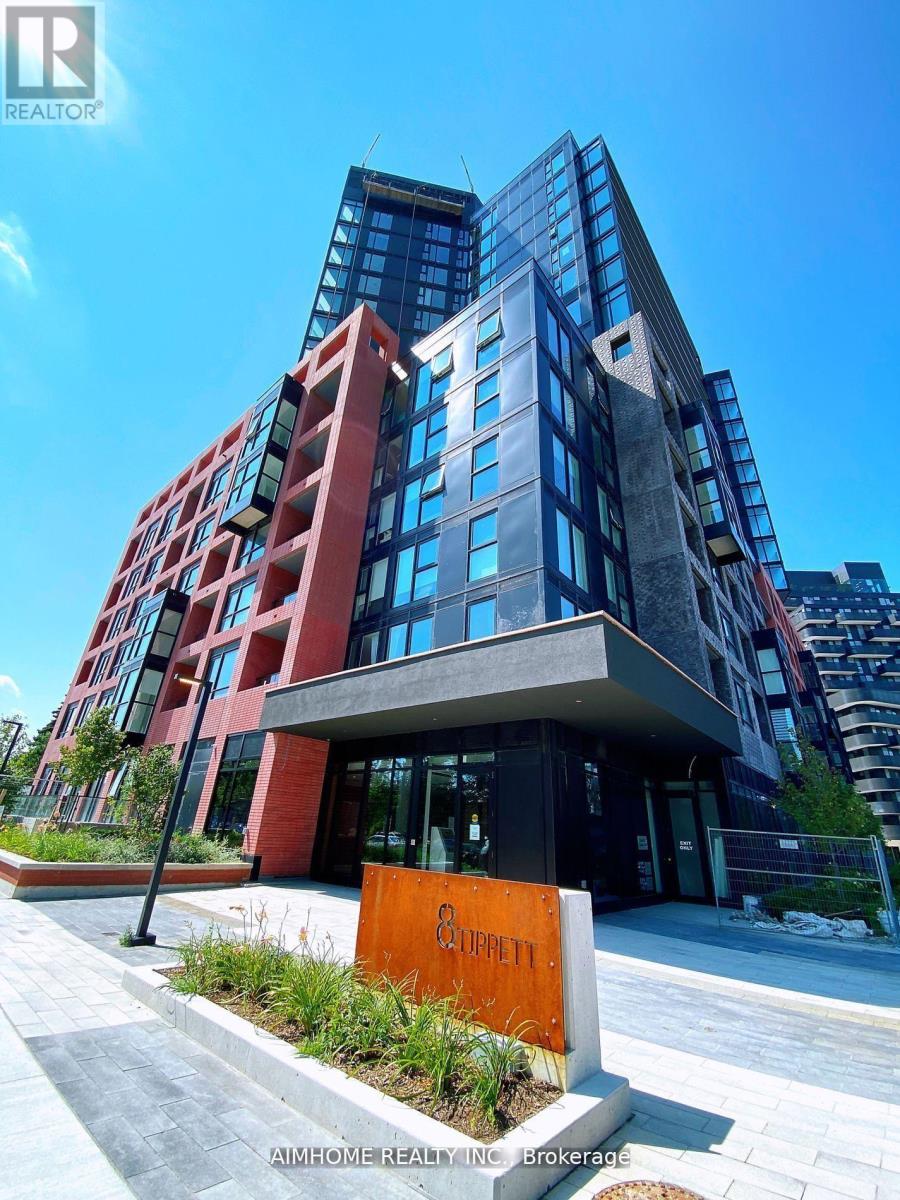1017 - 8 TIPPETT ROAD, Toronto, Ontario
