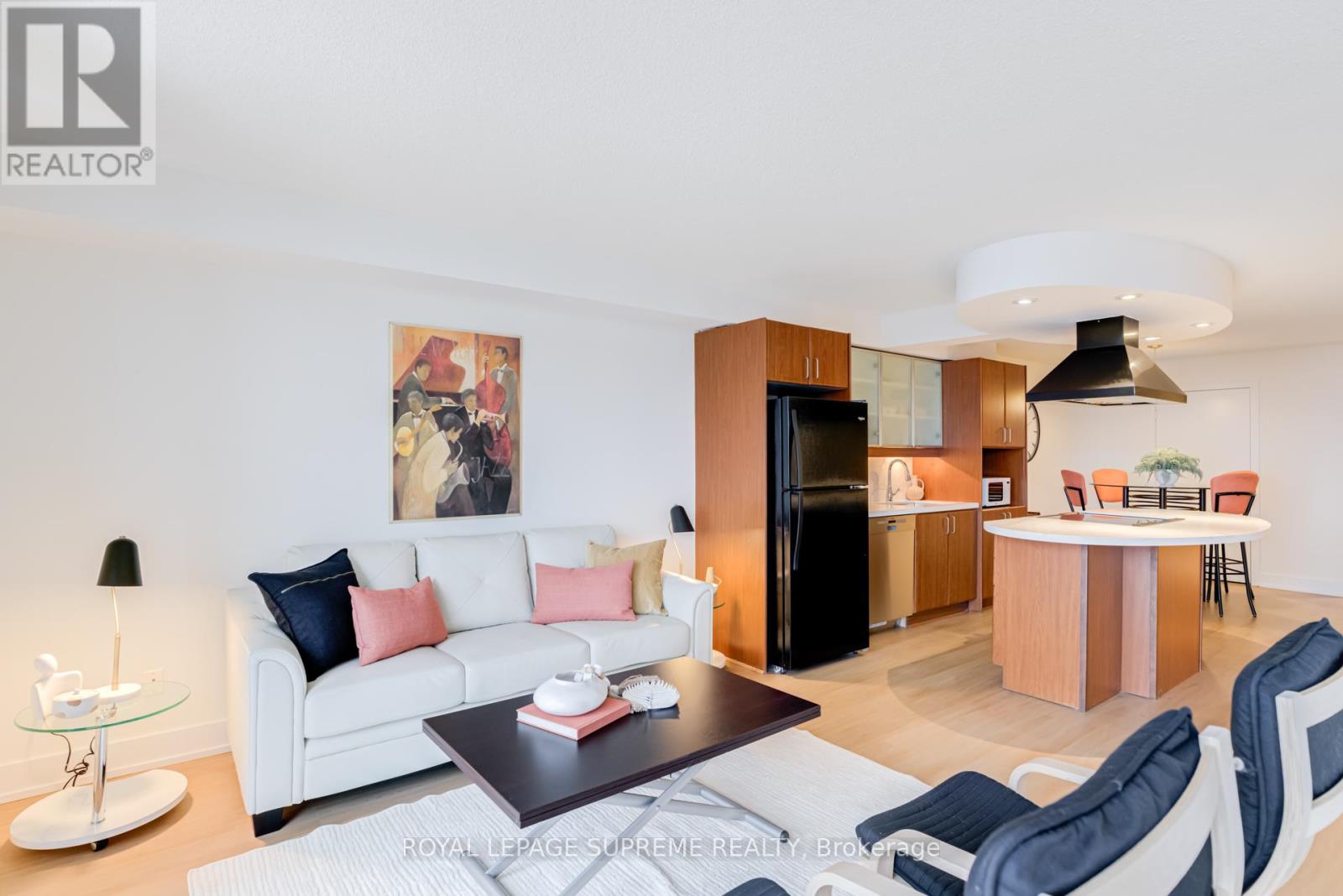 512 - 550 Queens Quay W, Toronto, Ontario  M5V 3M8 - Photo 18 - C12800370