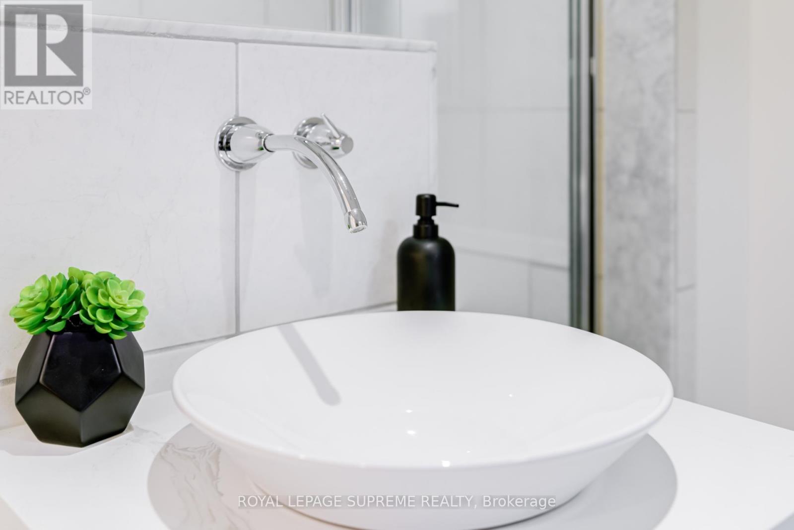 512 - 550 Queens Quay W, Toronto, Ontario  M5V 3M8 - Photo 30 - C12800370