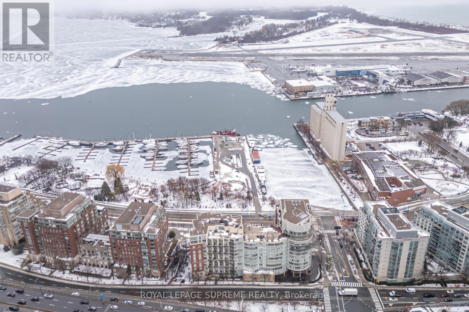 512 - 550 Queens Quay W, Toronto, Ontario  M5V 3M8 - Photo 45 - C12800370