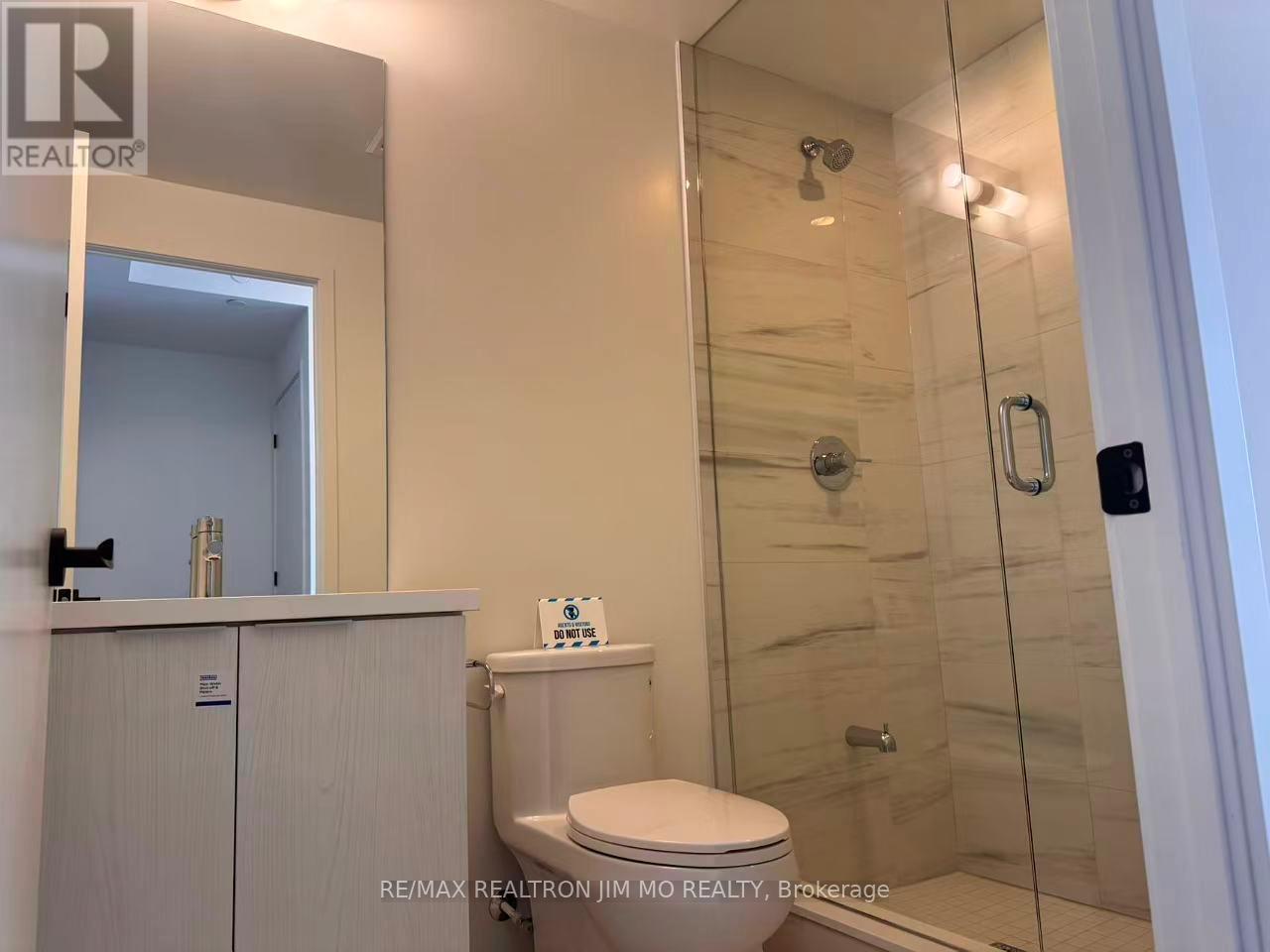 5806 - 8 Interchange Way, Vaughan, Ontario  L4K 5Z7 - Photo 5 - N12810352