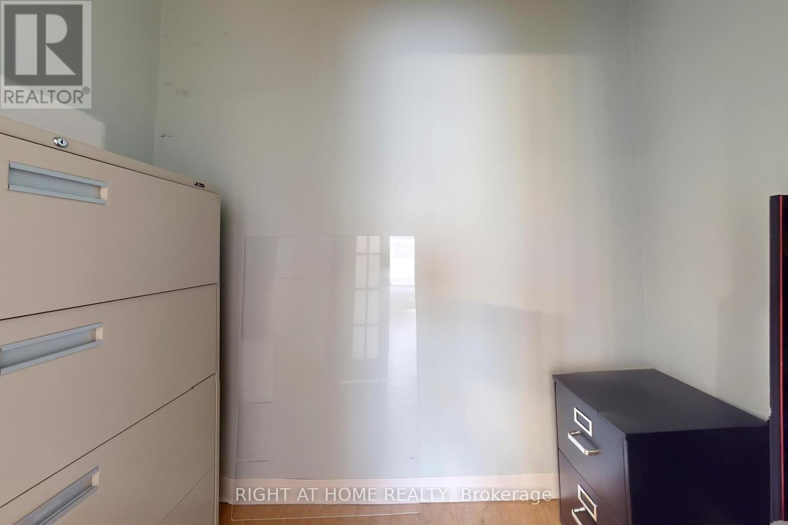 2390a Bloor Street W, Toronto, Ontario  M6S 1P5 - Photo 10 - W12803994