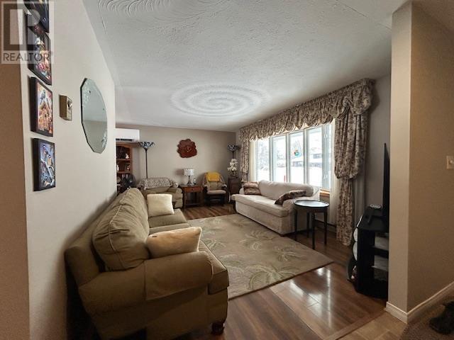 124 Pleasant Dr, Sault Ste. Marie, Ontario  P6B 4E2 - Photo 5 - SM260088