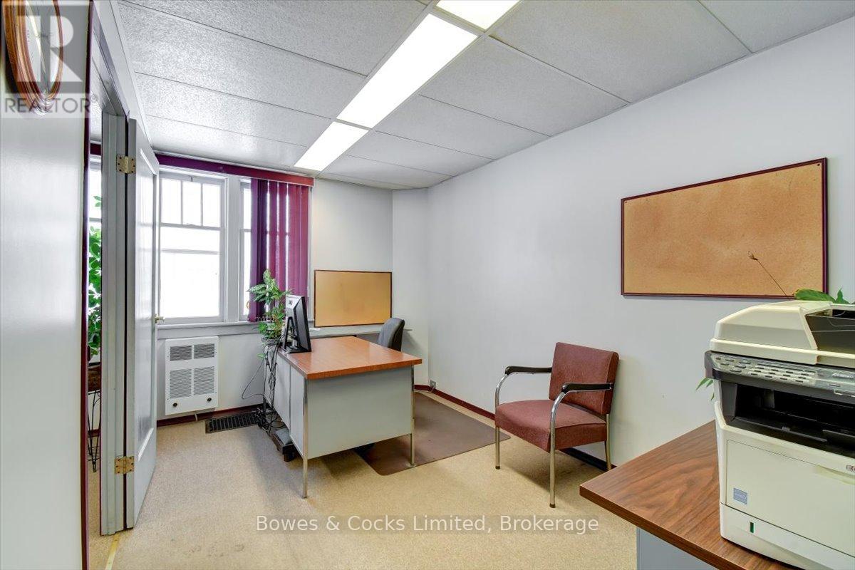 339-341 Reid Street, Peterborough (Town Ward 3), Ontario  K9H 4G3 - Photo 7 - X12811660