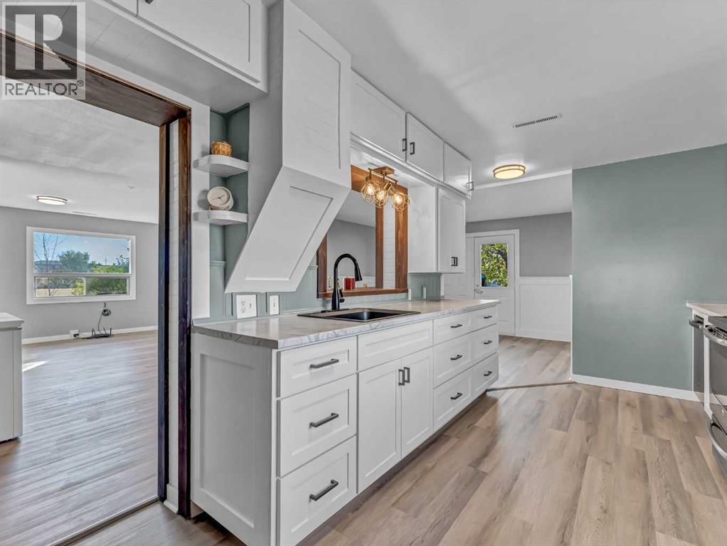 80 Pacific Avenue, Irvine, Alberta  T0J 1V0 - Photo 16 - A2277392