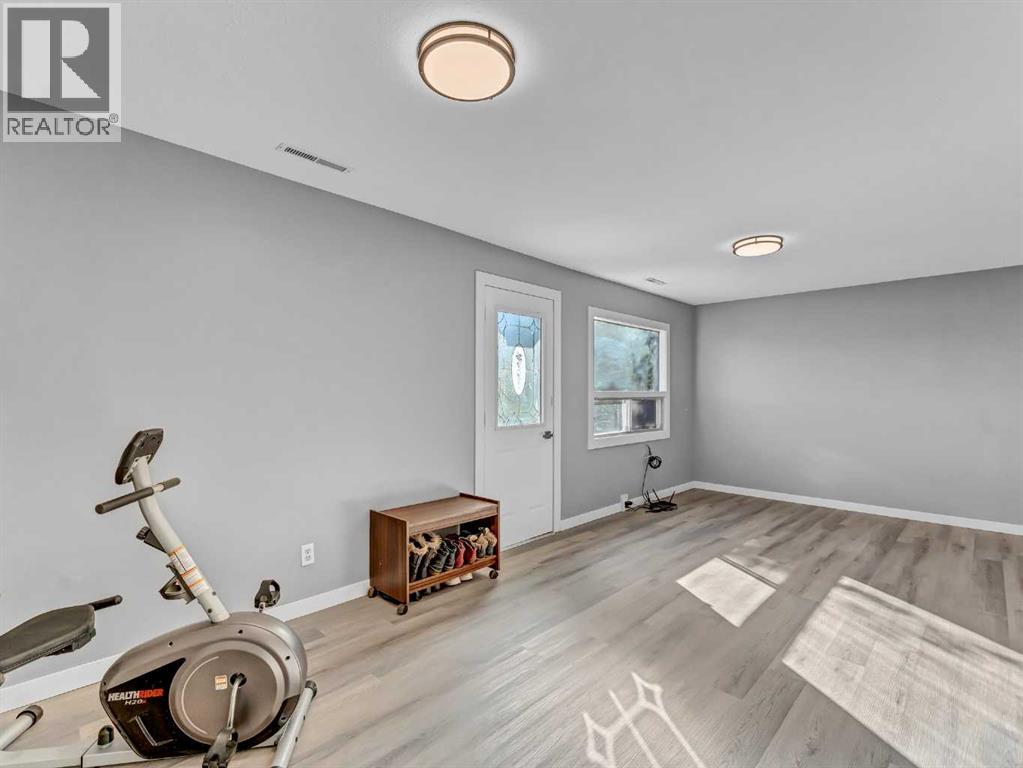 80 Pacific Avenue, Irvine, Alberta  T0J 1V0 - Photo 9 - A2277392