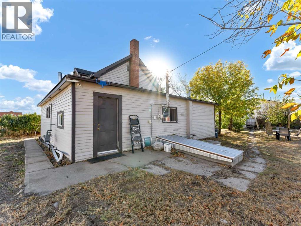 80 Pacific Avenue, Irvine, Alberta  T0J 1V0 - Photo 35 - A2277392