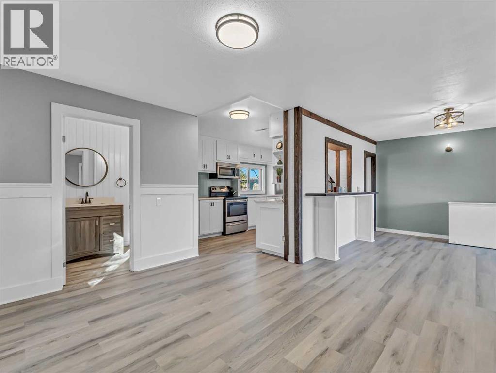 80 Pacific Avenue, Irvine, Alberta  T0J 1V0 - Photo 12 - A2277392