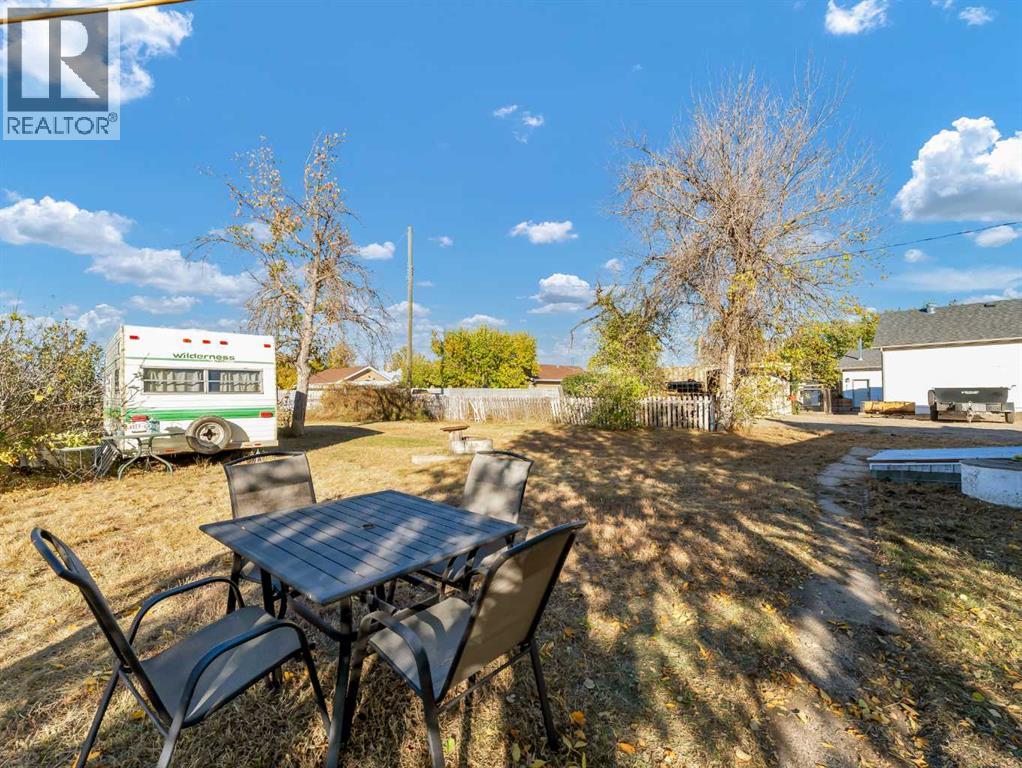 80 Pacific Avenue, Irvine, Alberta  T0J 1V0 - Photo 38 - A2277392