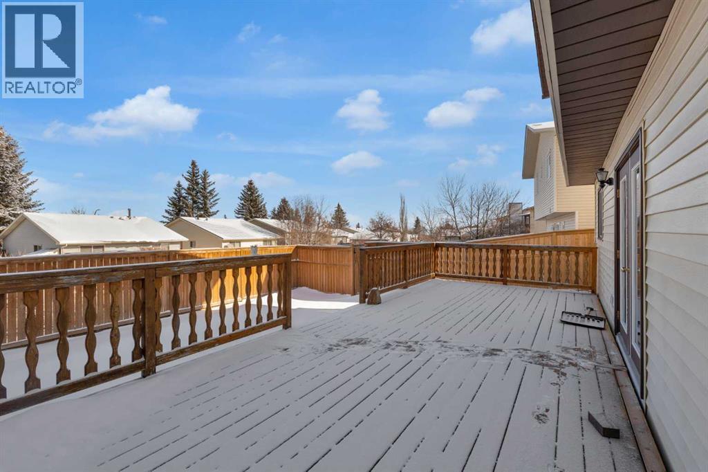 92 Macewan Drive Nw, Calgary, Alberta  T3K 2P7 - Photo 25 - A2287900