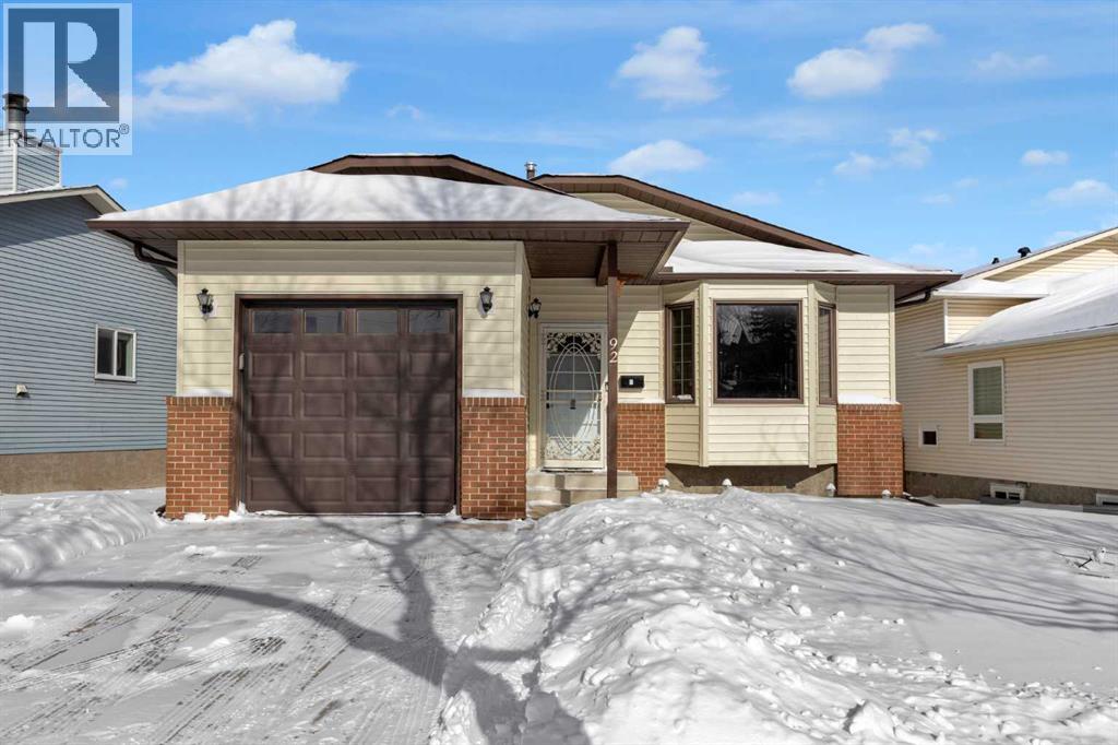 92 Macewan Drive Nw, Calgary, Alberta  T3K 2P7 - Photo 1 - A2287900