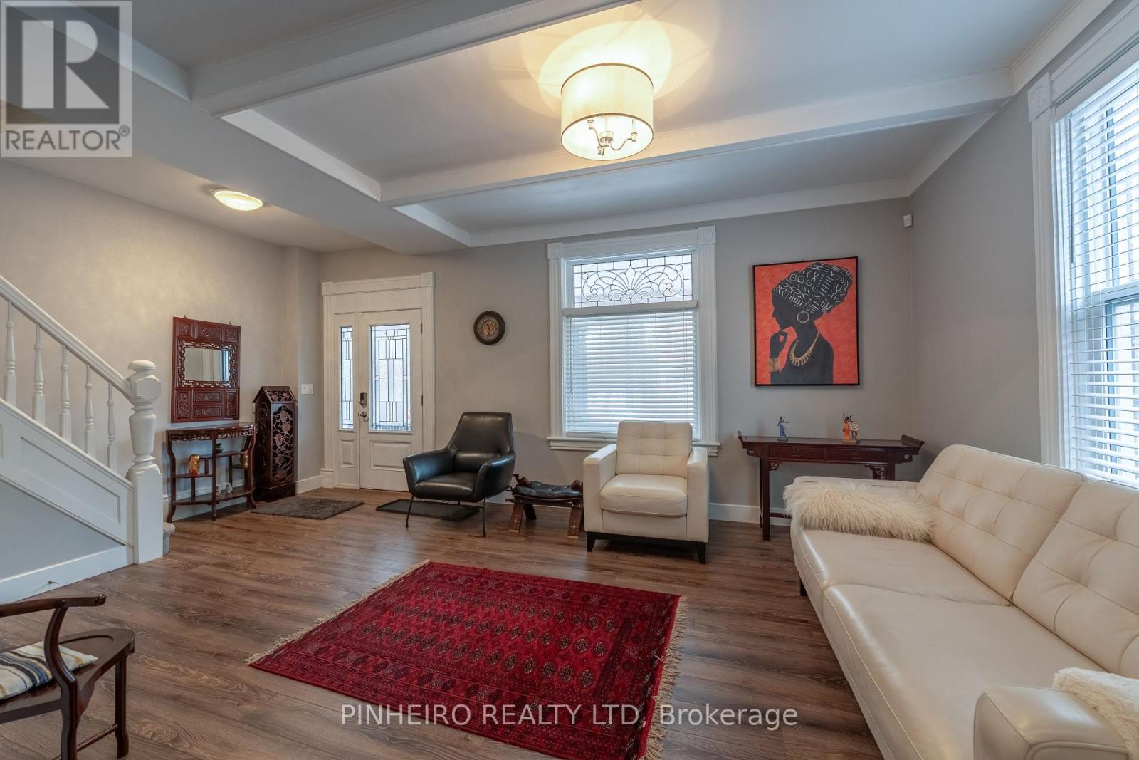 87 Elgin Street, St. Thomas, Ontario  N5R 3M3 - Photo 2 - X12811666