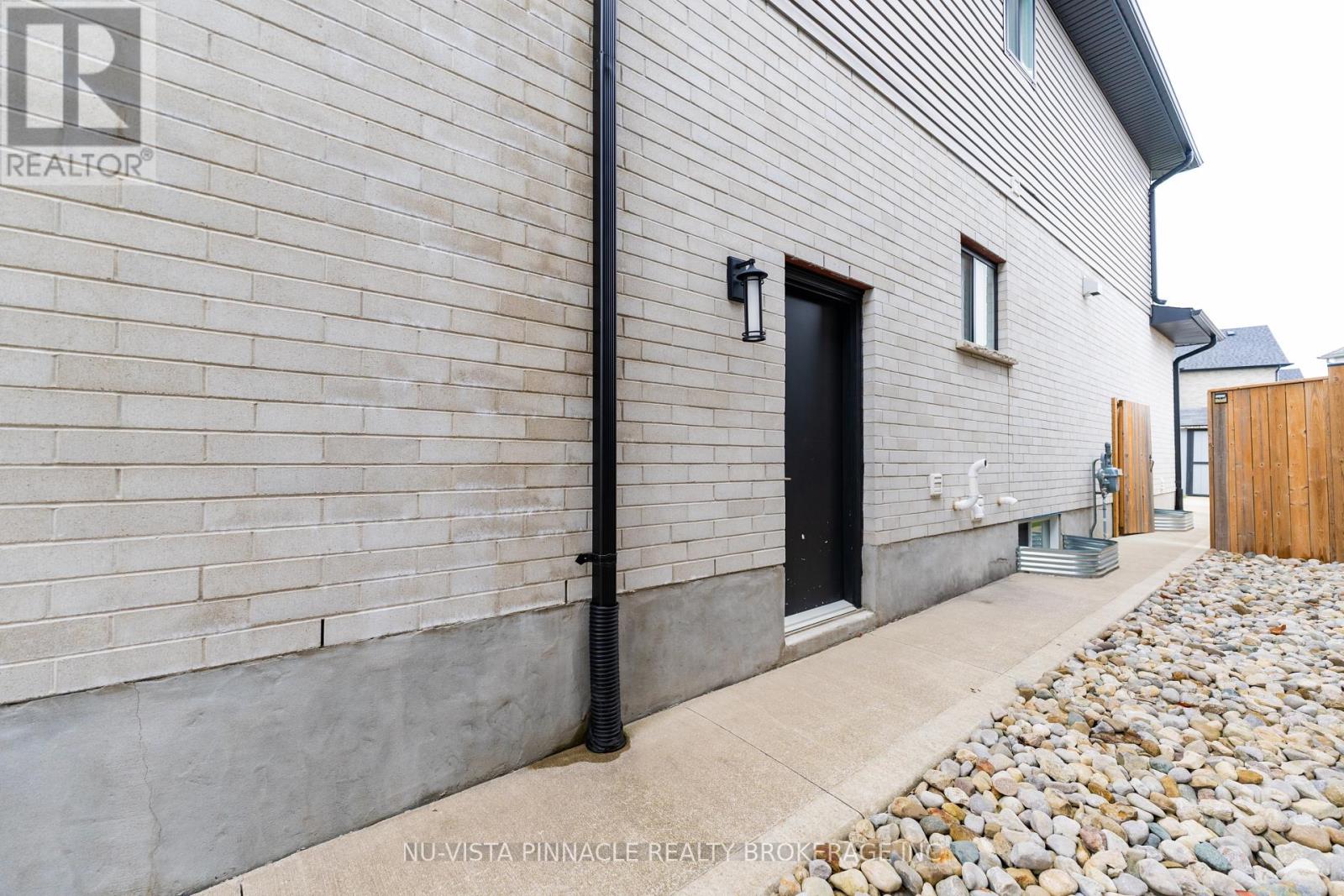 3354 Mersea Street, London South, Ontario  N6P 0G3 - Photo 48 - X12811704