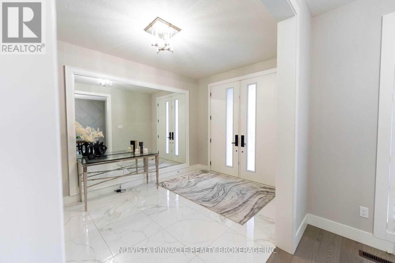 3354 Mersea Street, London South, Ontario  N6P 0G3 - Photo 7 - X12811704