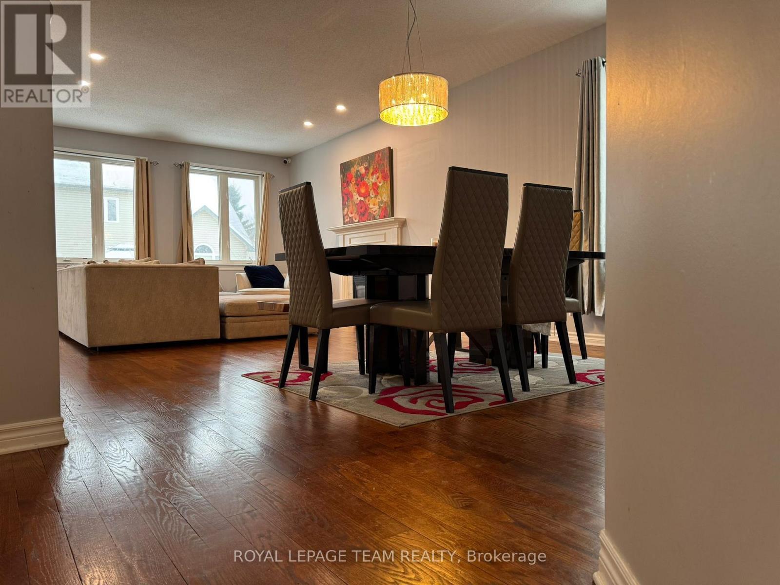 62 Black Bear Way, Ottawa, Ontario  K2S 2G7 - Photo 11 - X12811694