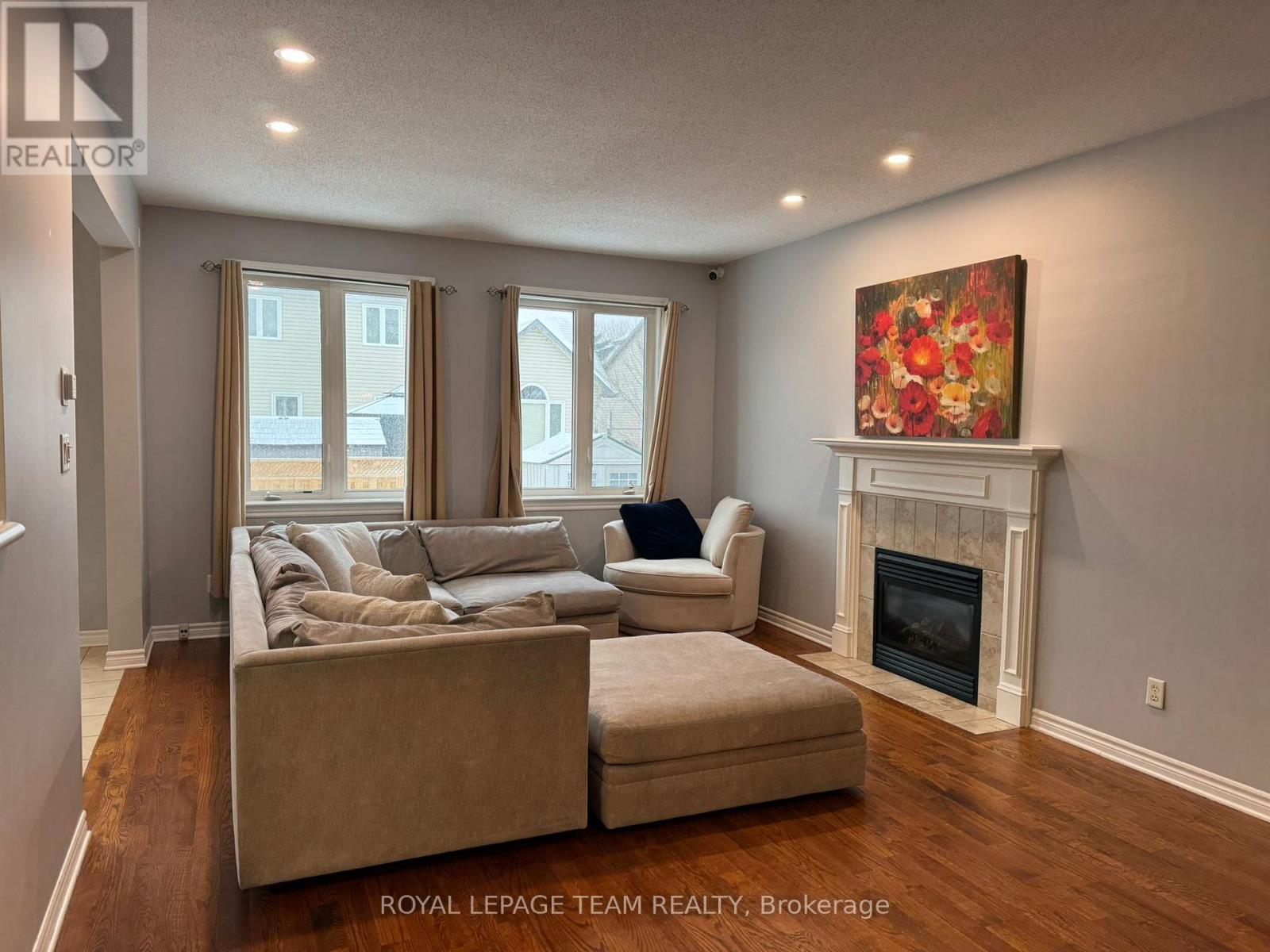 62 Black Bear Way, Ottawa, Ontario  K2S 2G7 - Photo 12 - X12811694