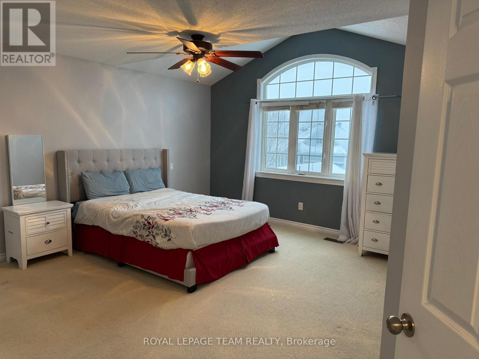 62 Black Bear Way, Ottawa, Ontario  K2S 2G7 - Photo 17 - X12811694