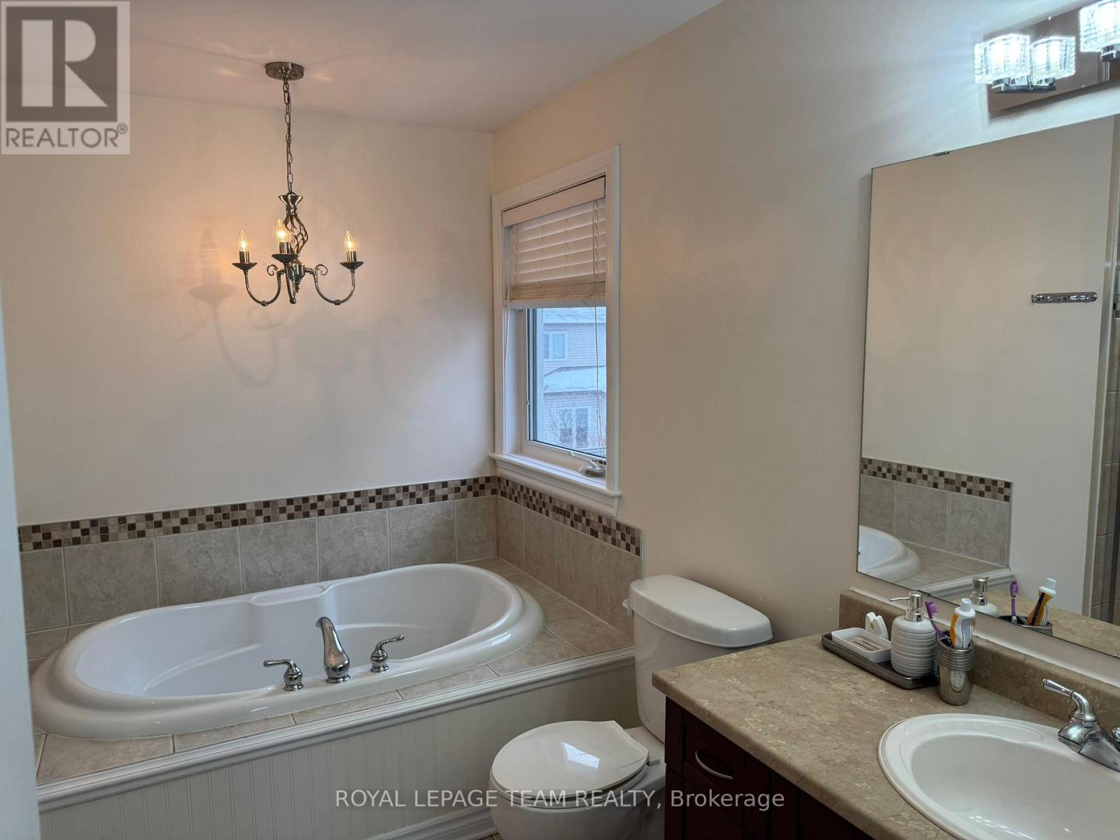 62 Black Bear Way, Ottawa, Ontario  K2S 2G7 - Photo 18 - X12811694