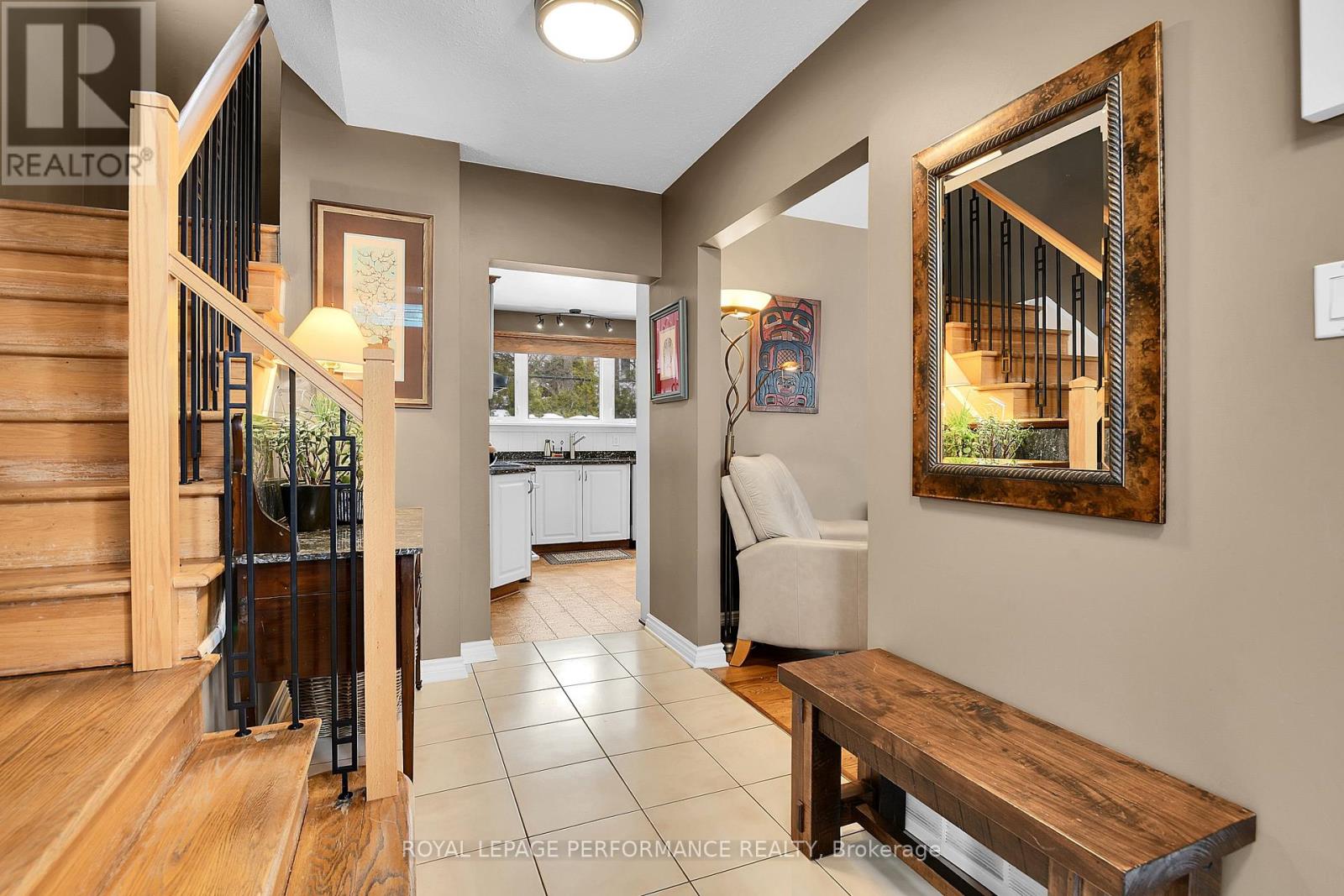 2248 Quinton Street, Ottawa, Ontario  K1H 6V3 - Photo 4 - X12811722