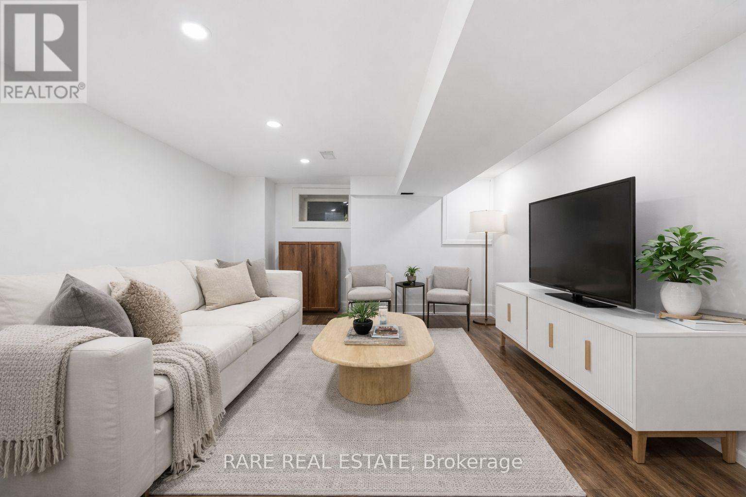 223 1/2 Borden Street, Toronto, Ontario  M5S 2N5 - Photo 15 - C12811030