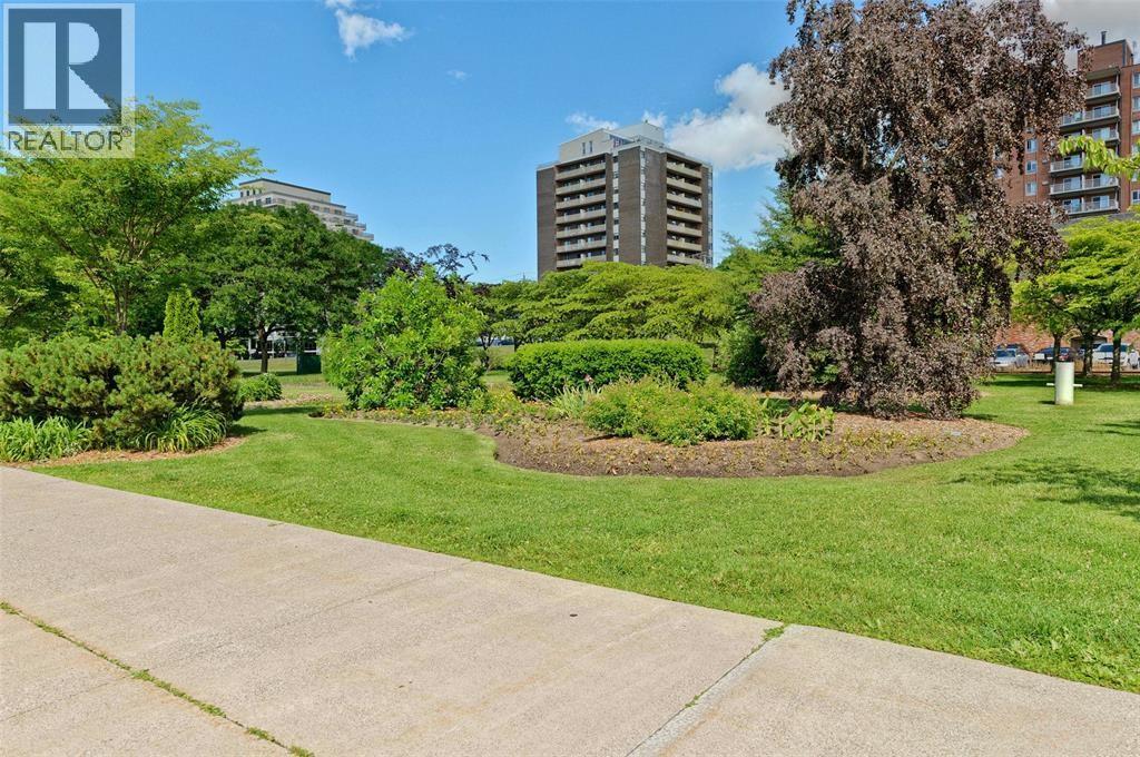 10 Derby Lane Unit# 506, Sarnia photo 2