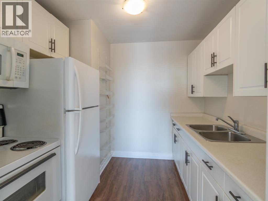 10 Derby Lane Unit# 506, Sarnia photo 4