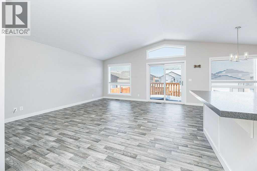 226 Truant Crescent, Red Deer, Alberta  T4P 0S8 - Photo 5 - A2287858